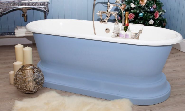 how to decorate a bathroom for christmas